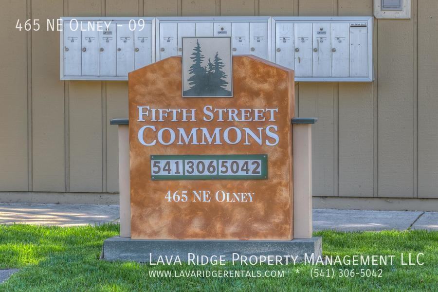 465 Ne Olney Ave #09 - Photo 3 of 11