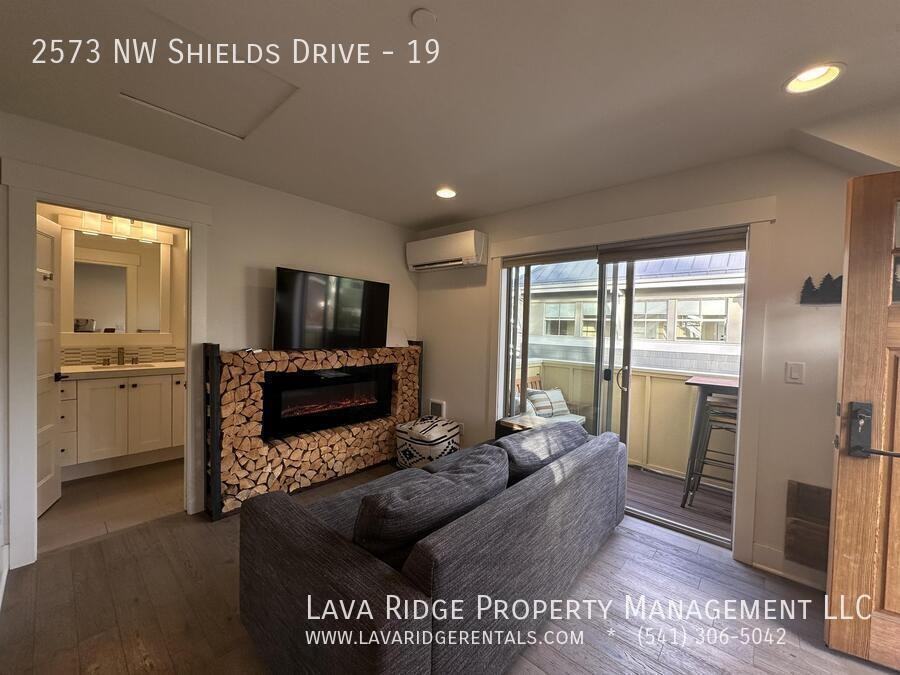 2573 Nw Shields Dr #19 - Photo 7 of 47