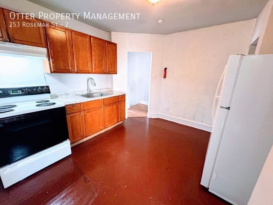 253 Rosemar St #2 - Photo 5 of 21