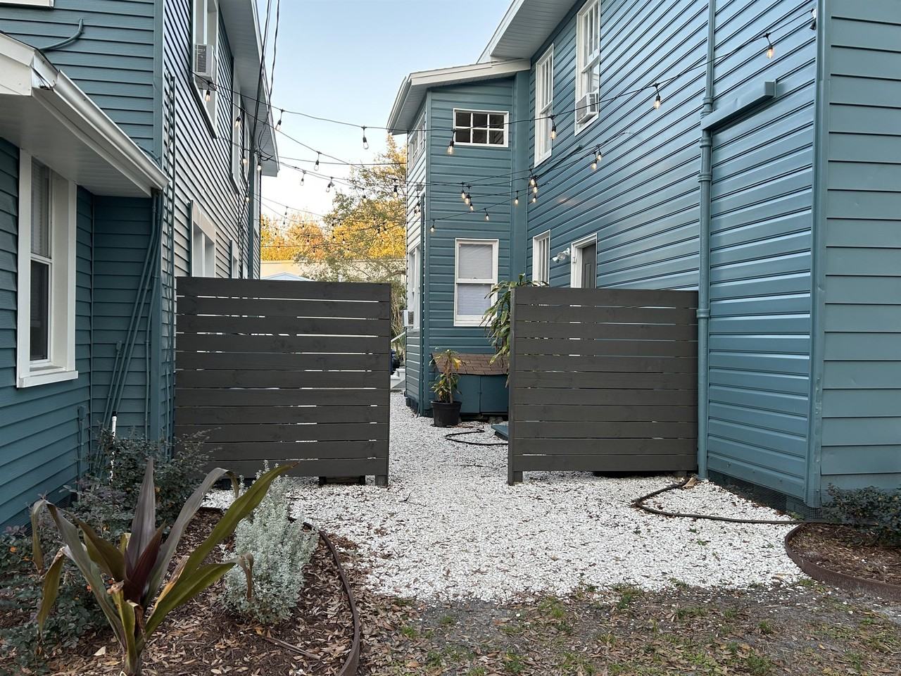 2319 W Texas Ave #3 - Photo 4 of 8