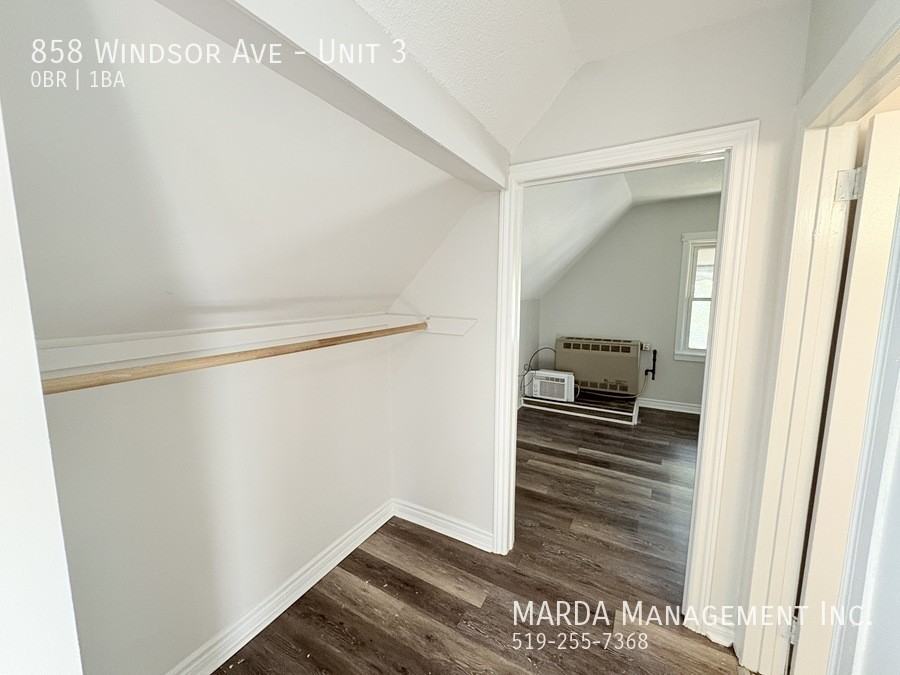 858 Windsor Ave #3 - Photo 6 of 16