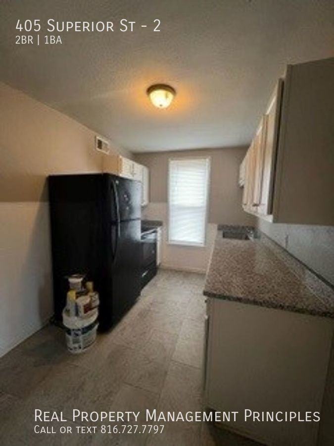 405 Superior St #2 - Photo 2 of 13
