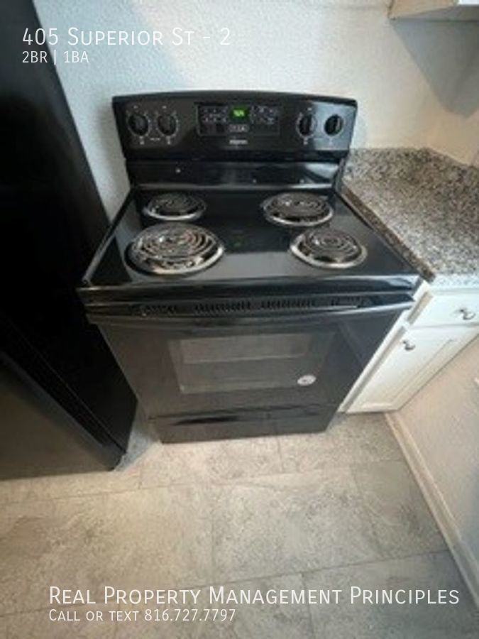 405 Superior St #2 - Photo 4 of 13