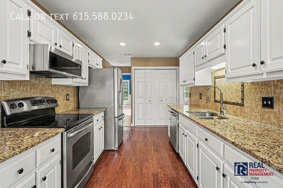 2804 Scoville Ln - Photo 7 of 29