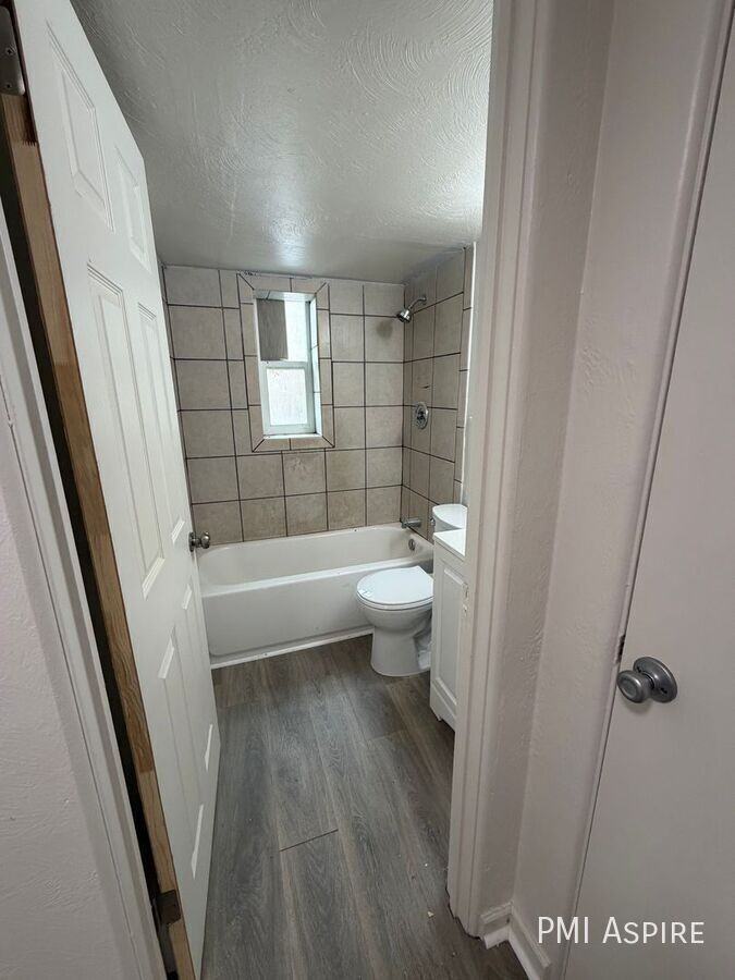 1732 W Mosier Pl #11 - Photo 4 of 4