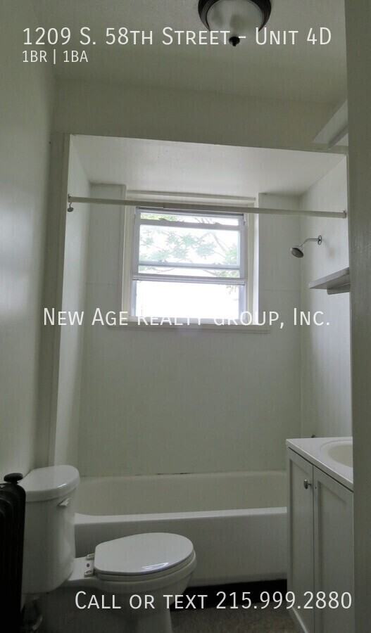 1209 S 58th St #4D - Photo 3 of 5