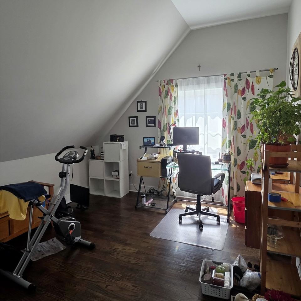 293 Spring St #B - Photo 2 of 20
