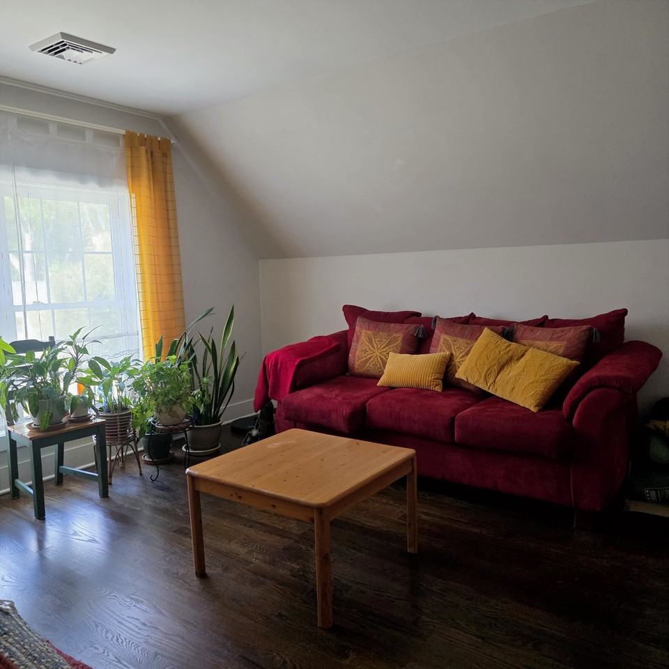 293 Spring St #B - Photo 4 of 20