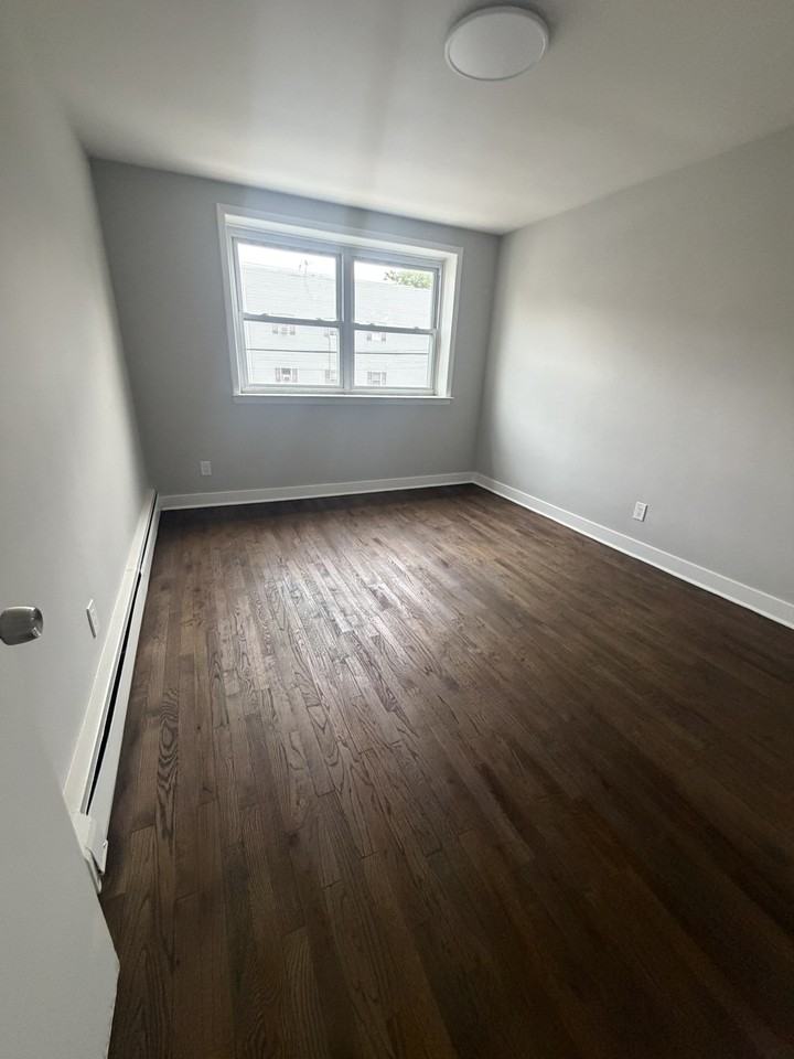 83 Western Ave #18 - Photo 7 of 12