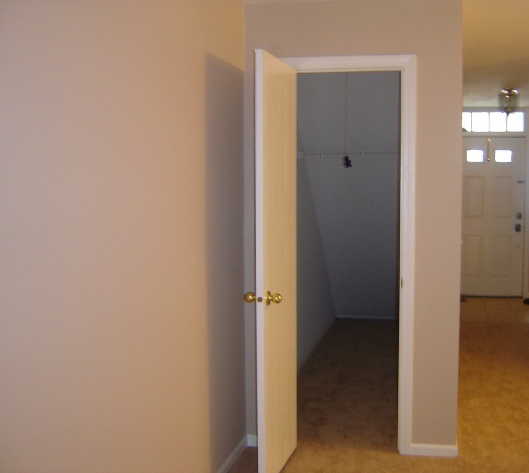7 Taft Ct #A - Photo 6 of 14
