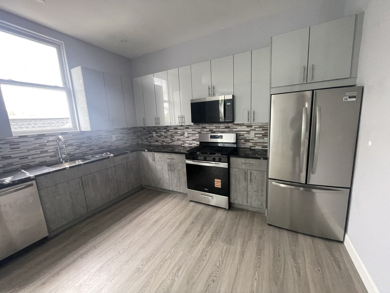 222 Primrose Ave #2 - Photo 2 of 15