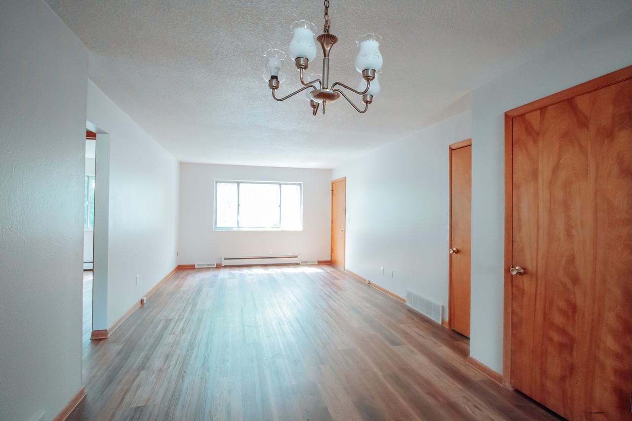 3012 Carskaddon Ave #2 - Photo 3 of 22