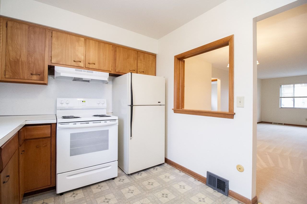 3012 Carskaddon Ave #2 - Photo 7 of 22