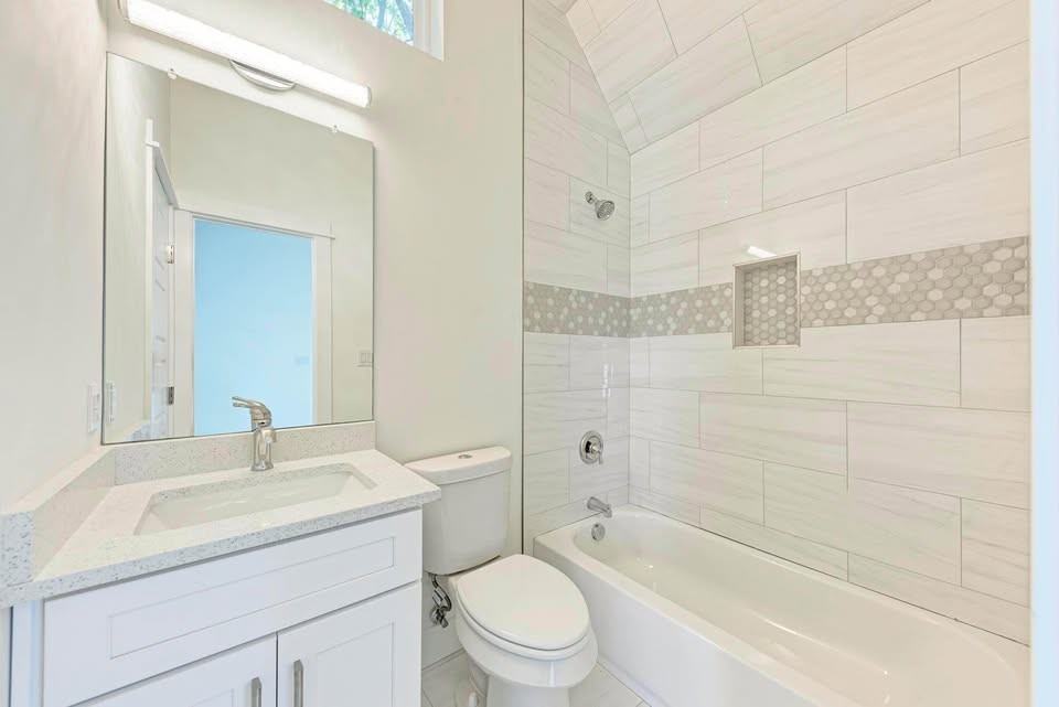 502 Tillery St #2 - Photo 6 of 19