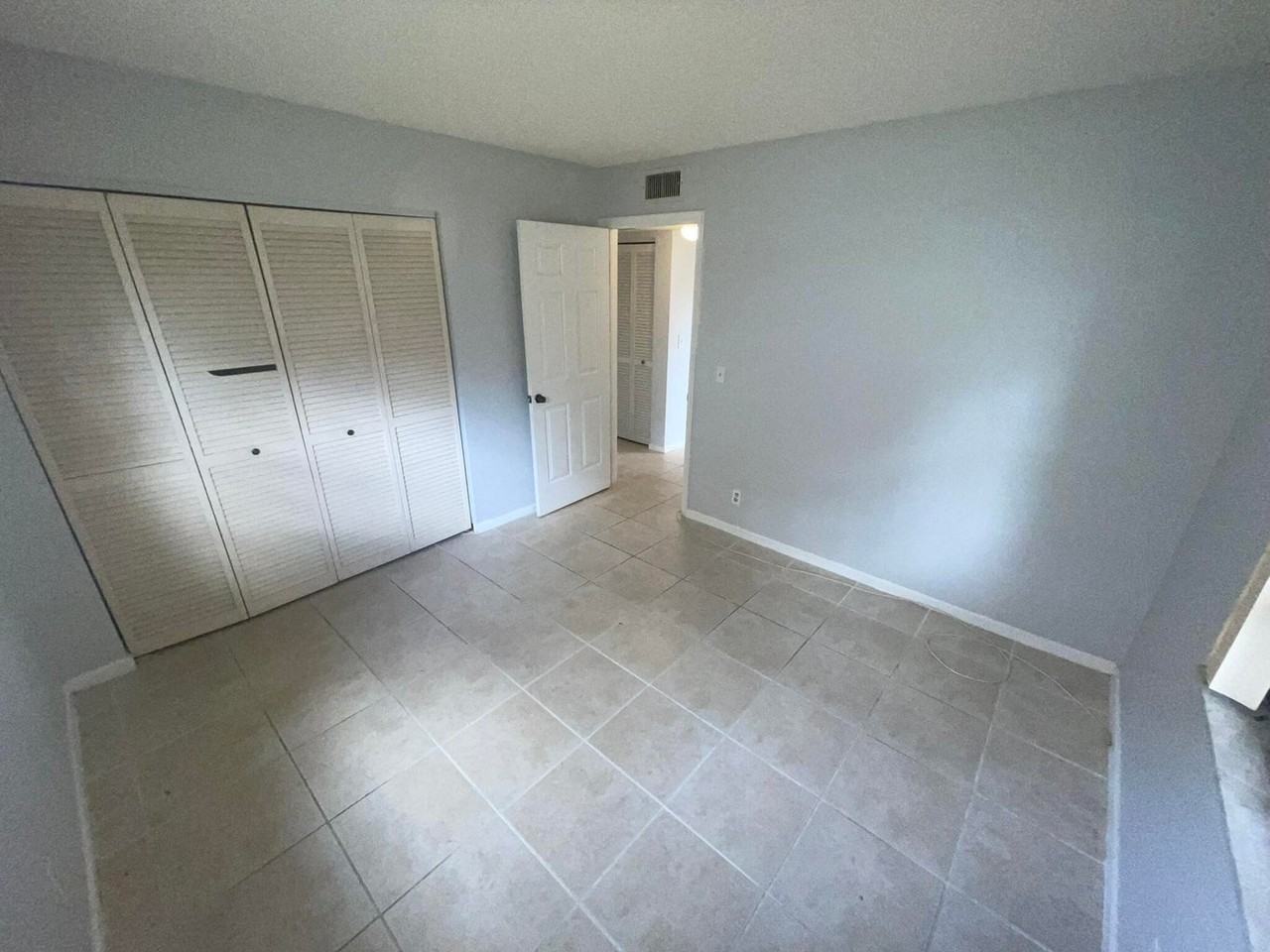 4185 Oak Terrace Dr #21 - Photo 3 of 12