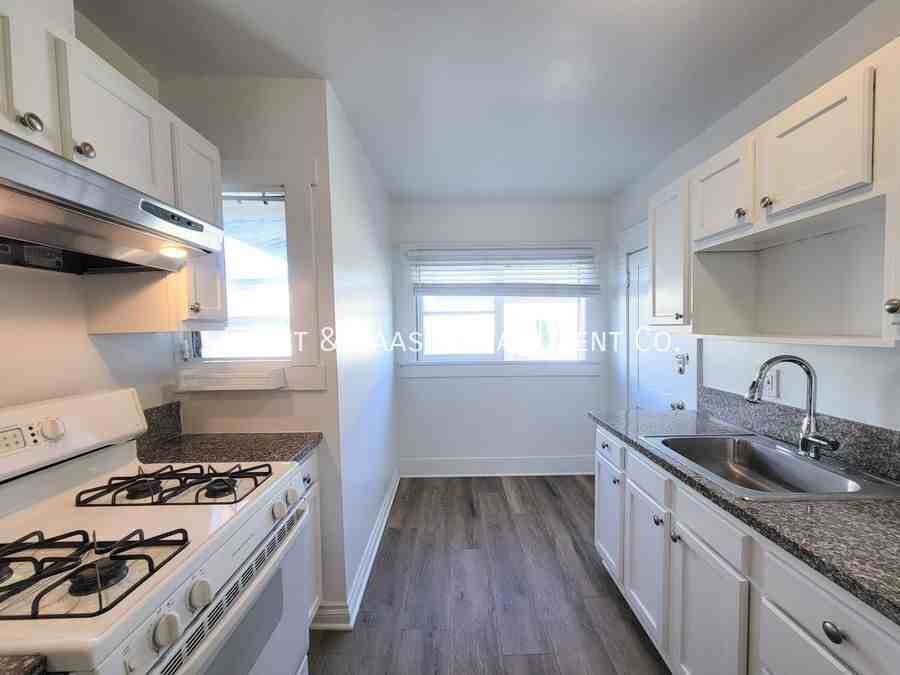 546 Lime Ave - Photo 7 of 26