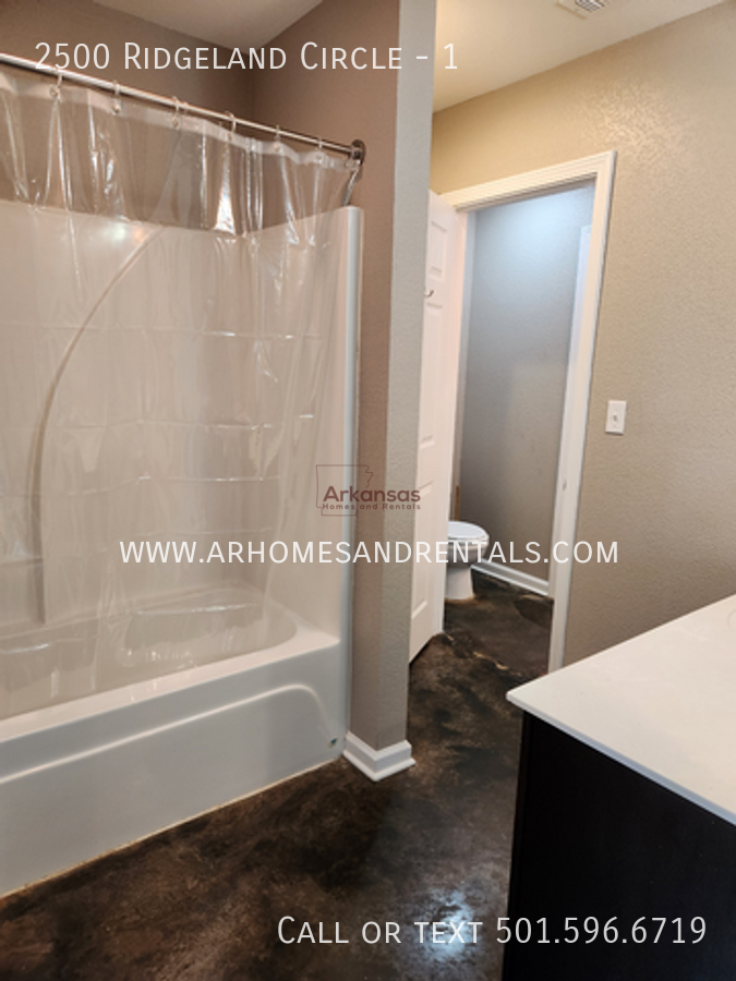 2500 Ridgeland Cir #1 - Photo 6 of 20