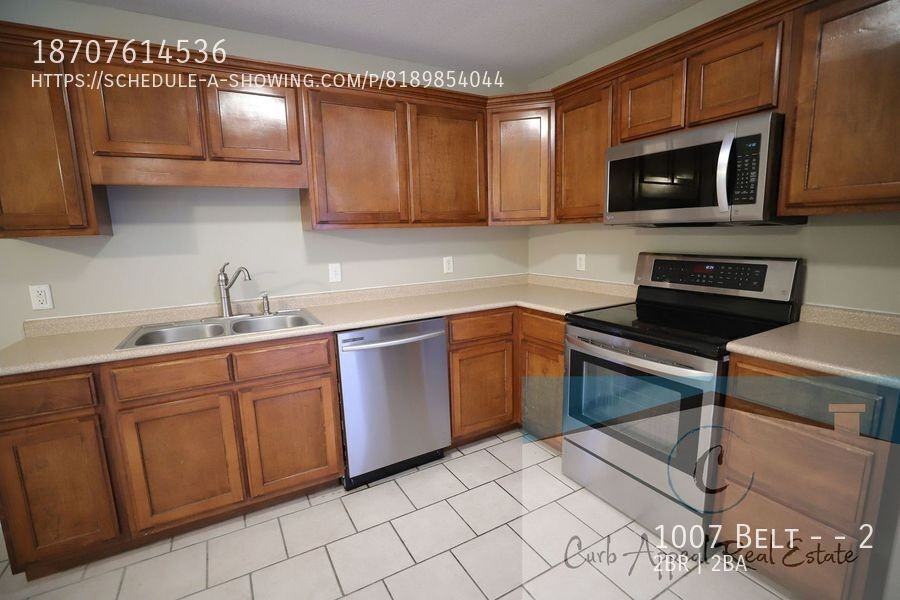 1007 Belt St #2 - Photo 4 of 20