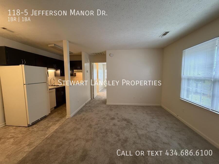 118 Jefferson Manor Dr Apt 5 - Photo 2 of 21