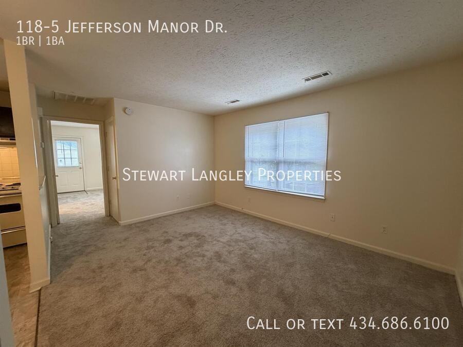 118 Jefferson Manor Dr Apt 5 - Photo 3 of 21