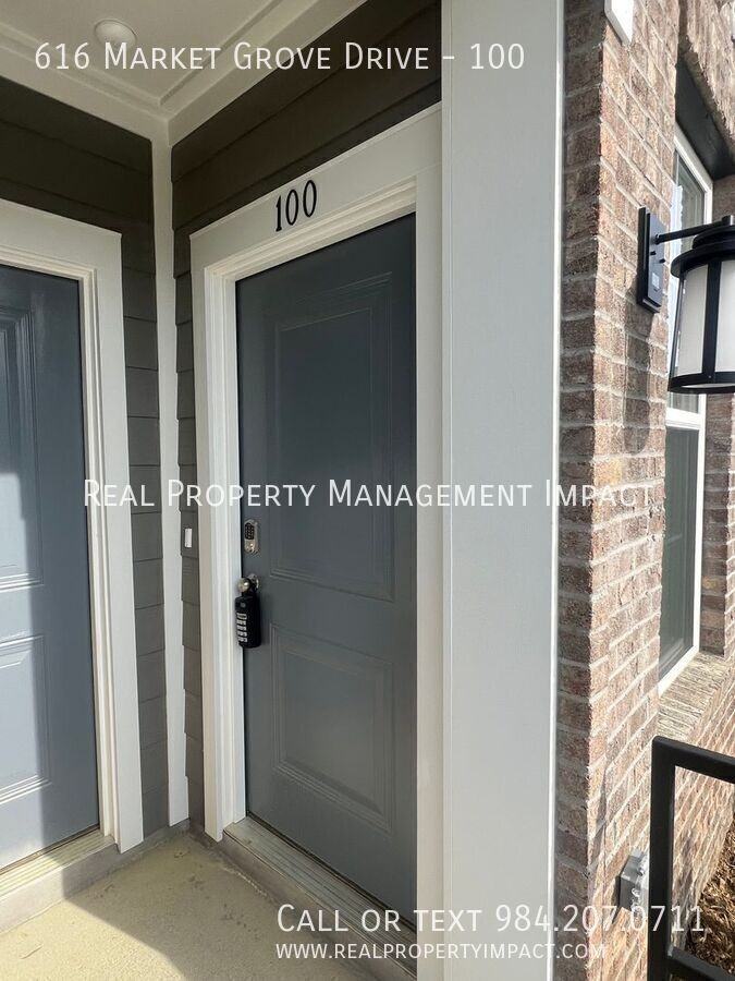 616 Market Grove Dr #100 - Photo 5 of 39