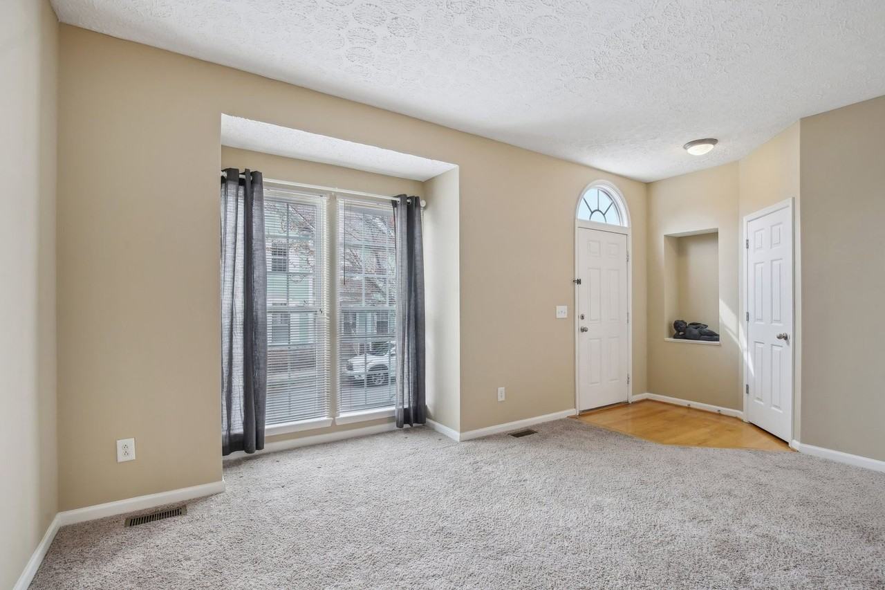 7841 Heaton Way - Photo 3 of 39