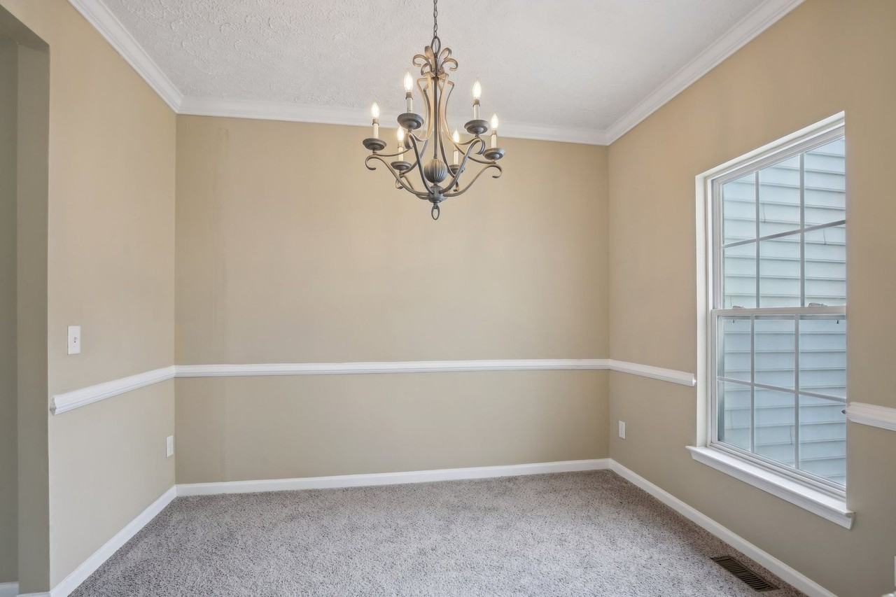 7841 Heaton Way - Photo 5 of 39