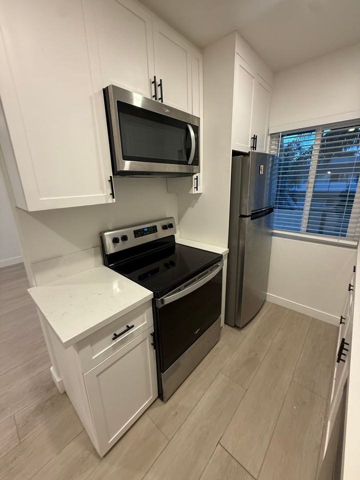 2275 Grand Ave - Photo 7 of 27