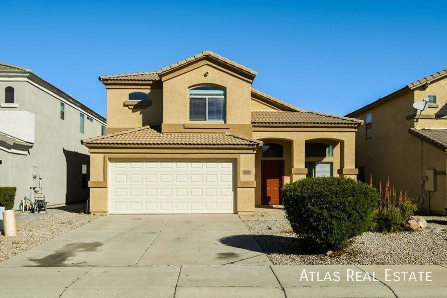 2004 W Green Tree Dr