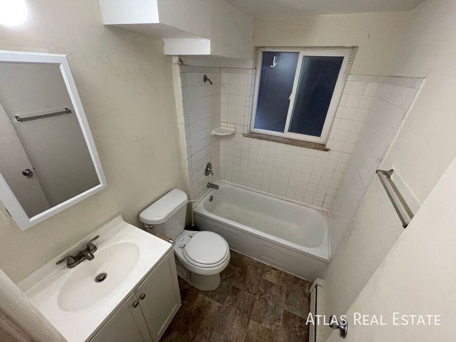 3730 Owens St #D - Photo 7 of 13