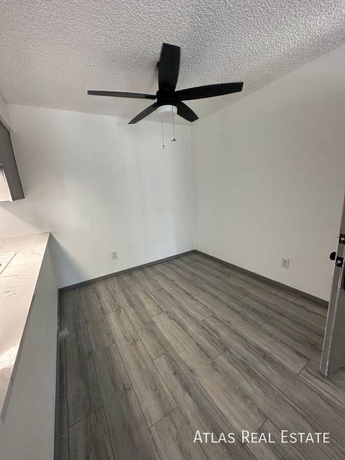 519 Wright St #305 - Photo 4 of 9