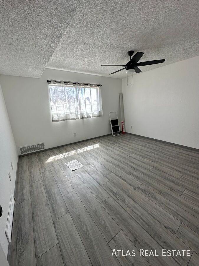 519 Wright St #305 - Photo 5 of 9
