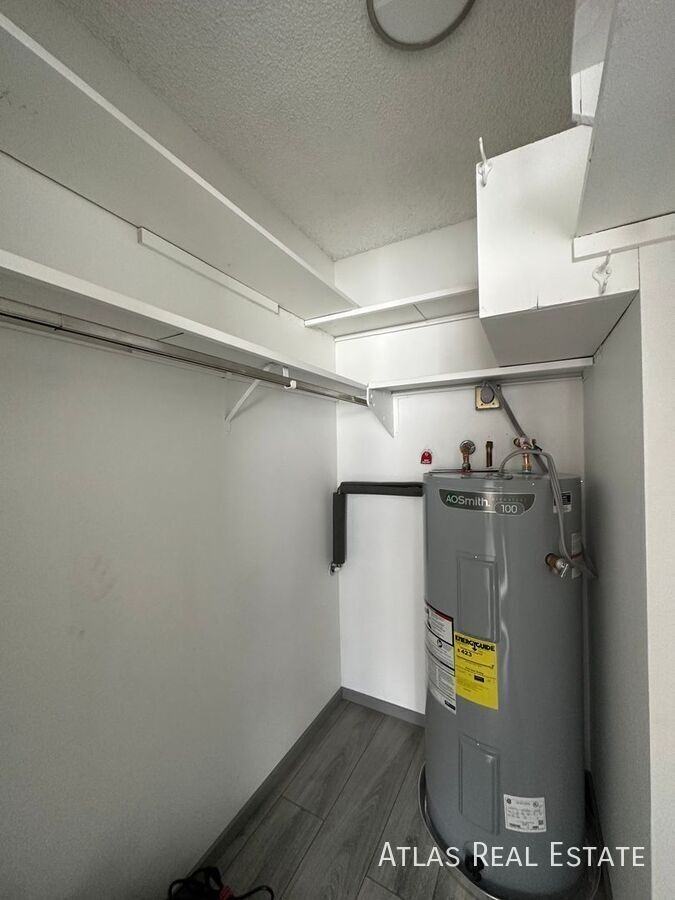 519 Wright St #305 - Photo 6 of 9