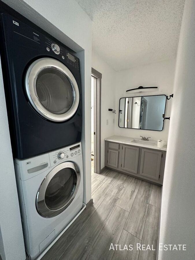 519 Wright St #305 - Photo 7 of 9