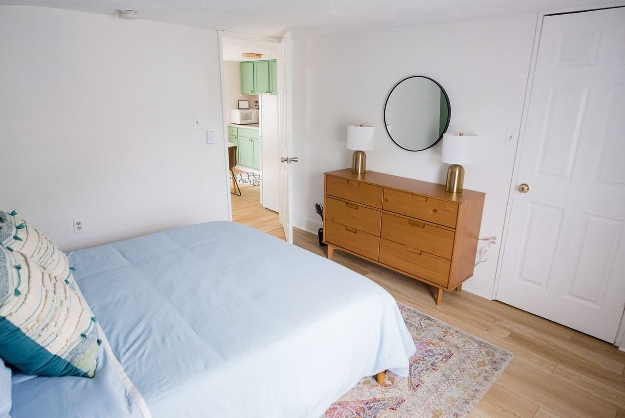 425 Gibson Ave #B - Photo 5 of 8