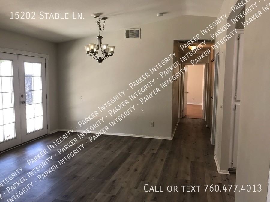 15202 Stable Ln - Photo 5 of 22