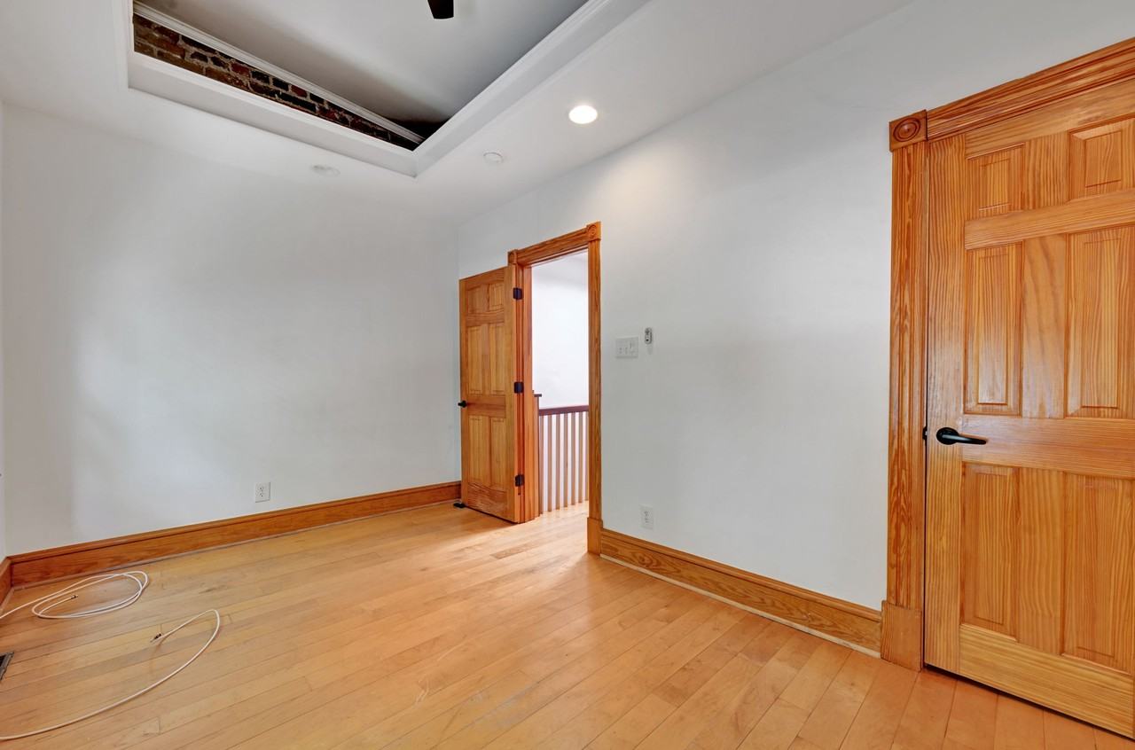 447 17th St Se #1 - Photo 3 of 21