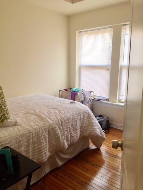 910 W Waveland Ave #1 - Photo 4 of 8