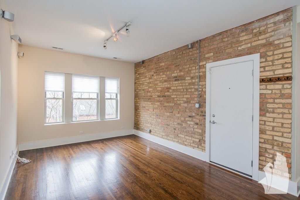3453 N Wolcott Ave #3