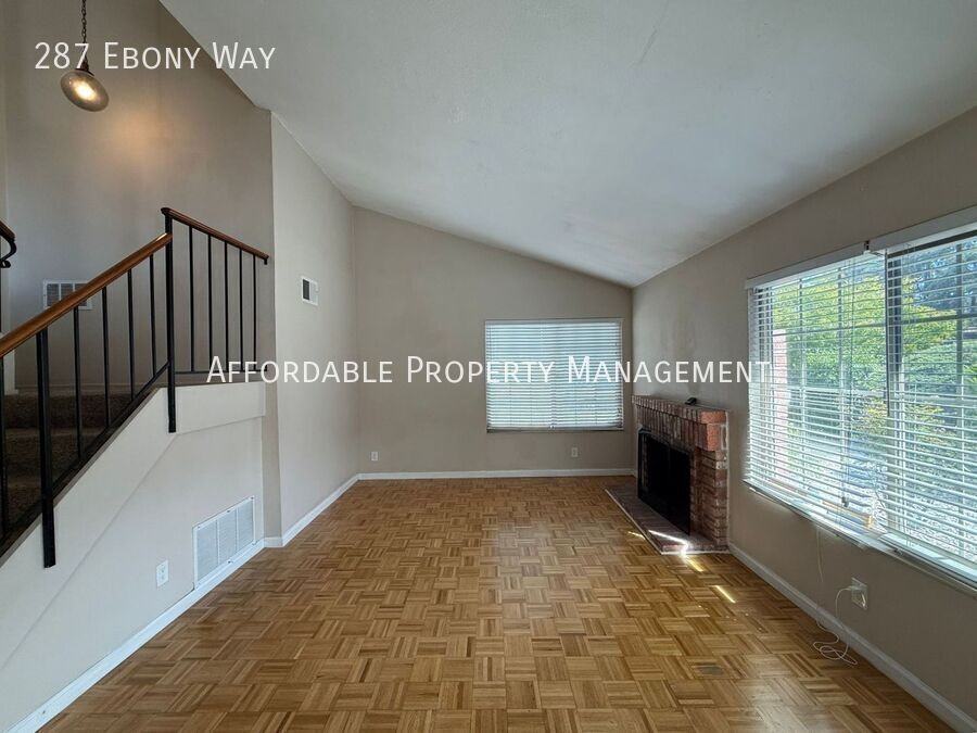 287 Ebony Way - Photo 4 of 24