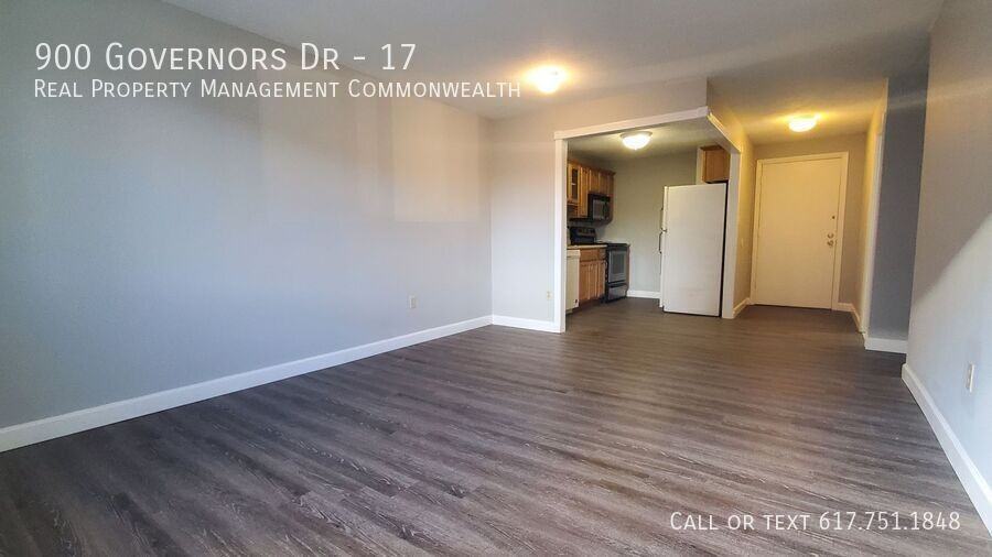 900 Governors Dr #17 - Photo 4 of 12