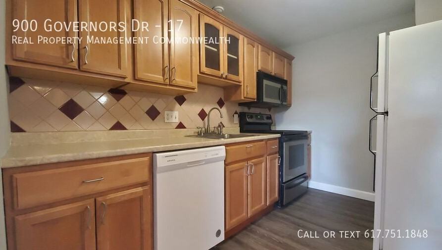 900 Governors Dr #17 - Photo 5 of 12