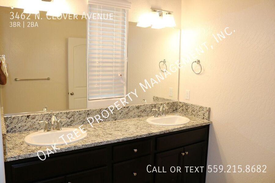 3462 N Clover Ave - Photo 7 of 10