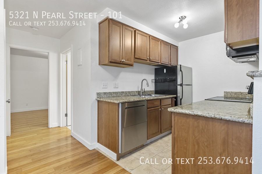 5321 N Pearl St #101 - Photo 5 of 15