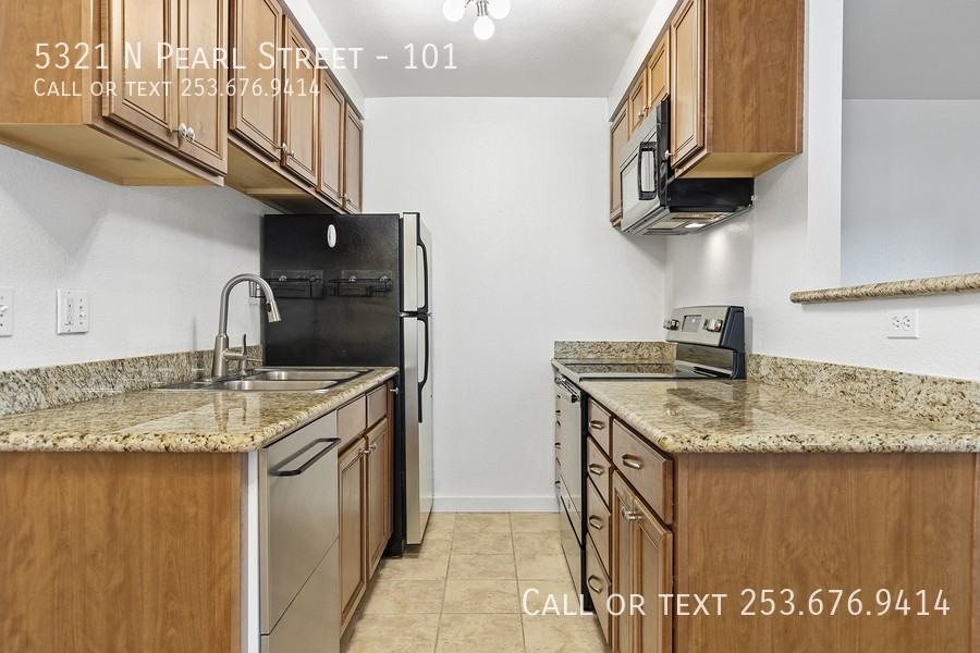 5321 N Pearl St #101 - Photo 6 of 15