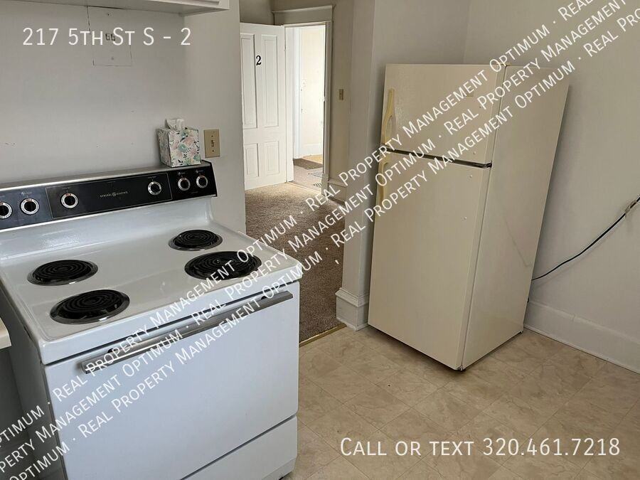 217 5th St S #2 - Photo 6 of 10