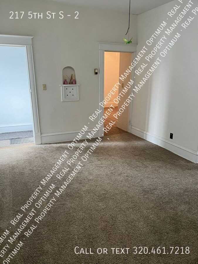 217 5th St S #2 - Photo 7 of 10