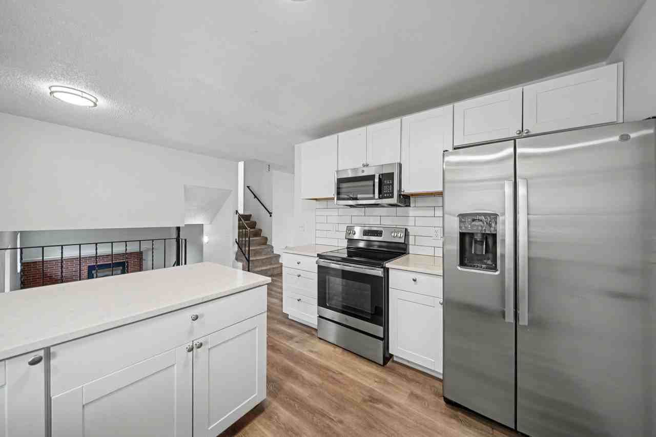 9587 Dudley Dr - Photo 4 of 19