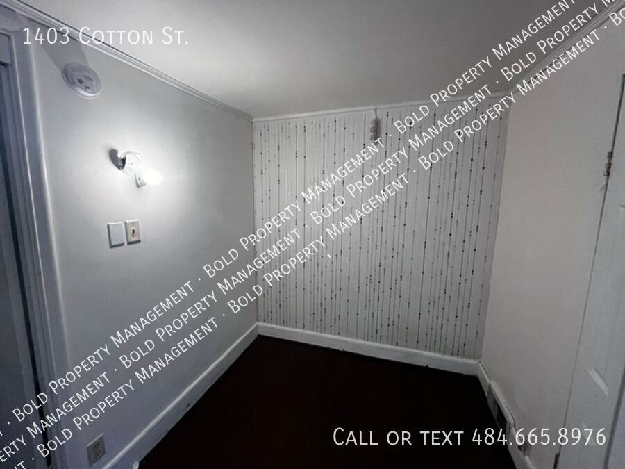 1403 Cotton St - Photo 4 of 10
