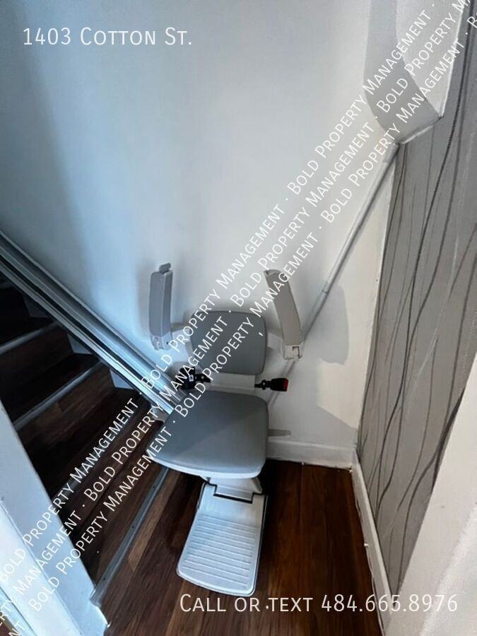 1403 Cotton St - Photo 6 of 10